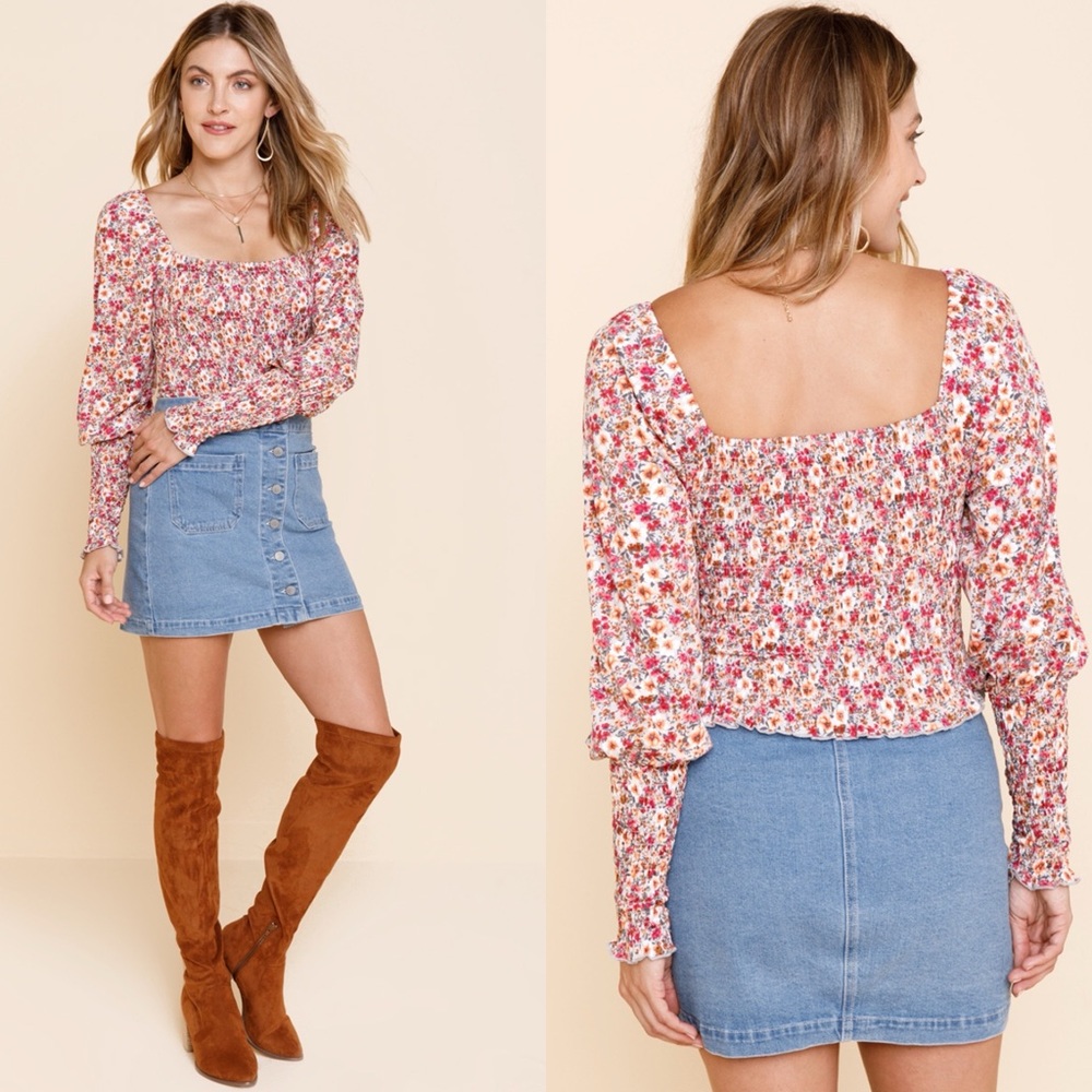 Women's Mi Ami Long Sleeve Smocked Floral Top Size Large NEW